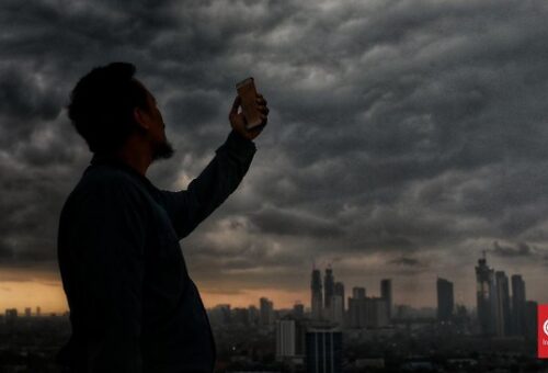 Waspada Hujan Lebat Rabu Ini, Simak Daftar Wilayahnya