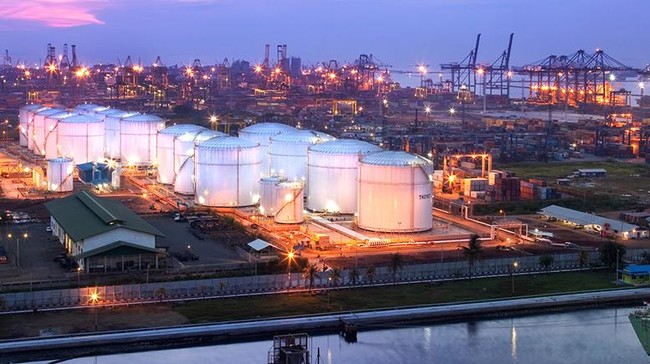 Harga Minyak Naik 4 Hari Beruntun, Pasar Waswas Perang AS-Iran Meluas