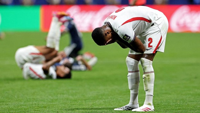 Catatan Pahit Rooney usai Inggris Disingkirkan Argentina: Mereka Panik