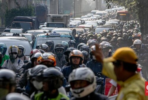 Jalanan Macet Parah Imbas Pembongkaran JPO Tendean Jaksel