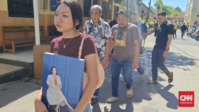 Ketua DPRD TTU Diperiksa Polisi Enam Jam soal Kematian Dokter Icha