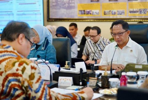 Tito Minta Pemda Perkuat Pasokan dan Distribusi untuk Jaga Inflasi
