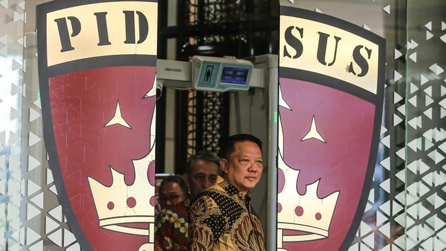 Belum Ditahan, Kejagung Yakin Febrie Kooperatif dan Tak Hilangkan B…