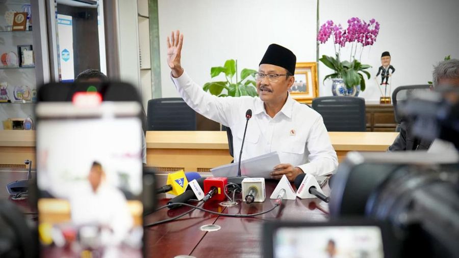 Mensos Bocorkan Rencana Penyaluran Bansos Lewat Kopdes Merah Putih