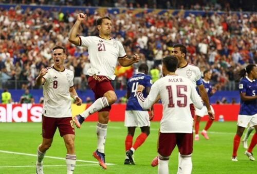 Saliba Cedera, Spanyol Unggul atas Prancis di Babak Pertama
