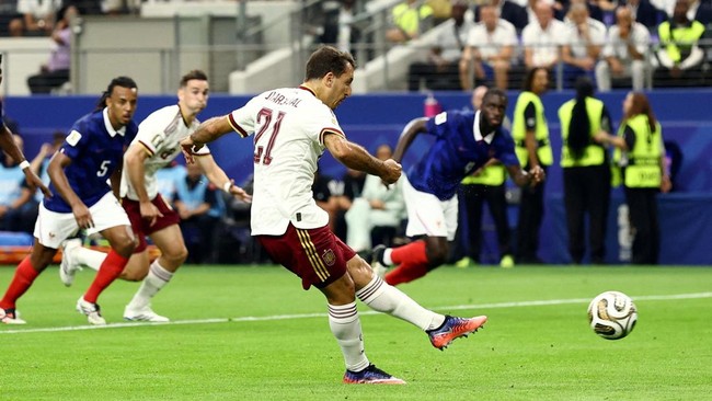 32 Tahun Hilang, Penalti Kaki Kiri Spanyol Kembali Muncul