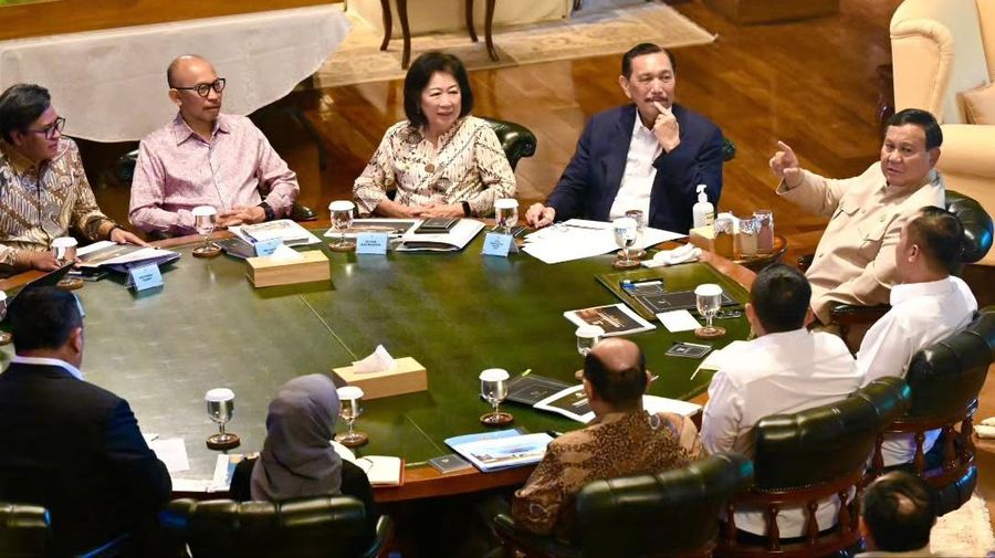 Luhut Lapor ke Presiden: Digitalisasi Bansos Jangkau 38,7 Juta Orang