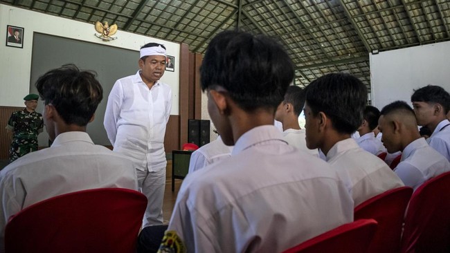 Muncul Wacana Jabar Akan Berlakukan Lagi SPP di SMA/SMK Negeri