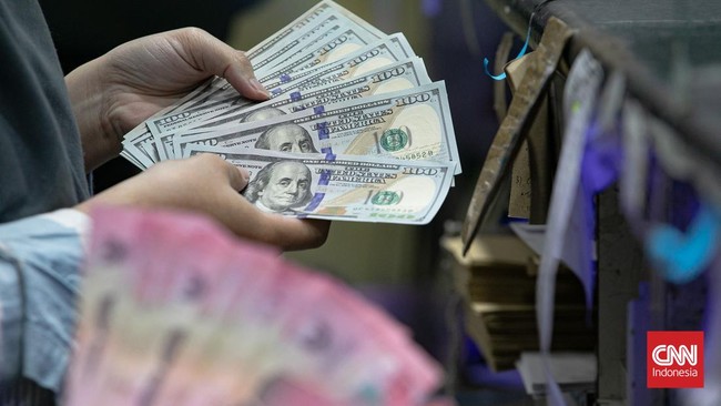 Rupiah Dibuka Melemah ke Rp18.069 per Dolar AS Pagi Ini