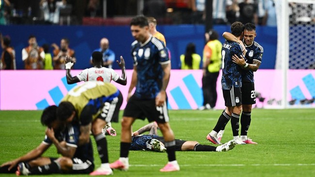 Argentina ke Final Piala Dunia: Messi Teriak-teriak, Enzo Nangis